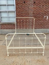 Antique Off-White Iron Bed - Full Size