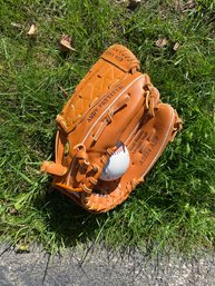 Boy's Baseball Glove