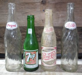 Vintage Glass Soda Bottles, Pepsi & 7Up, QTY 4