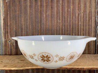 Vintage Pyrex, Town & Country, Cinderella Bowl, No. 444, 4Qt.