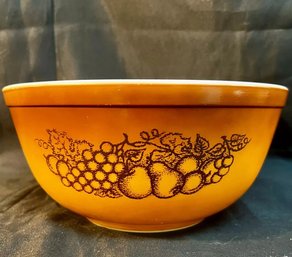 Vintage Pyrex, Old Orchard 403, Mixing Bowl, 2 1/2 Qt.