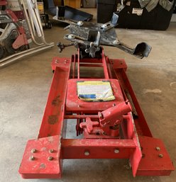 Central Hydraulics, 800 Lb Transmission Jack, 03185