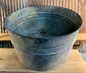 Vintage Galvanized Metal Tub, 20' Diameter