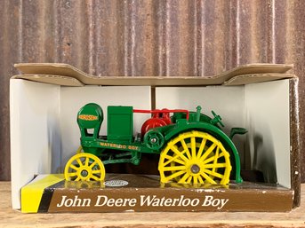 1993 ERTL, John Deere, Waterloo Boy, 1:32 Scale, Diecast, NIB