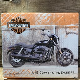 Harley-Davidson Motorcycles, A 2016 Day-At-A-Time Calendar, NIP