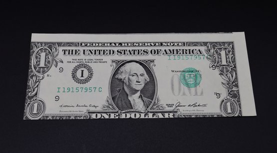 RARE UNCIRCULATED 1985 $1.OO PAPER MONEY FEDERAL RESERVE NOTE ERROR-SHIPPABLE