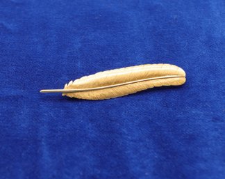Vintage 18k  GOLD Leaf Pin - 4.2 Grams