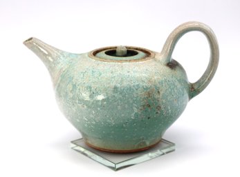Beautiful Vintage Teapot Like New