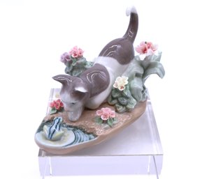 Lladro Figurine: 1442 Kitty Confrontation -SHIPPABLE