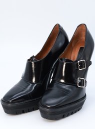 Authentic BURBERRY BUCKLE TREAD PUMP IN BLACK   -Shippable