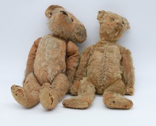 PAIR OF ANTIQUE LOVED TEDDY BEARS - SHIPPABLE