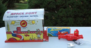 VINTAGE ASTRONAUT AND SPACE PORT TOYS