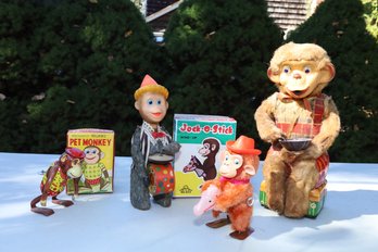 VINTAGE TOY MONKEY COLLECTION