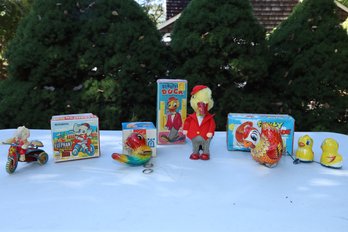 VINTAGE COLLECTION OF WIND UP TOYS WITH ORIGINAL BOXES