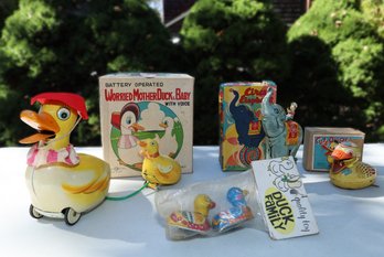 VINTAGE DUCKS AND ELEPHANT TOYS WITH ORIGINAL BOXES