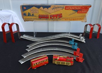 Vintage Marx Tin Sparkling Mountain Climber Train Set