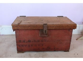 Setauket N.Y. -Farmhouse Trunk