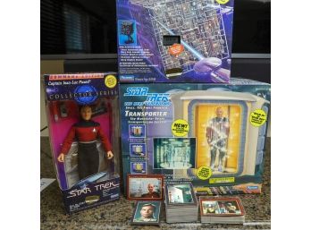 Star Trek Figurine, Cards, Ship & More - Shippable