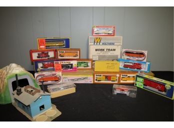 16 Model TRAINS  & More-Shippable