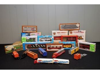 Tyco HO Scale TRAINS & More-SHIPPABLE