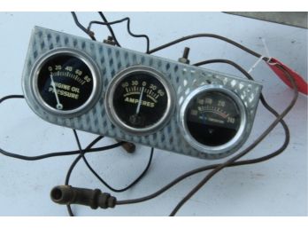 Gauge & 3 Panel Oil Amperes Water Temperature  Original-SHIPPABLE