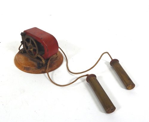 Antique QUACK MEDICAL MAGNETO ELECTRIC SHOCK DEVICE April 27 1897 Patent Date