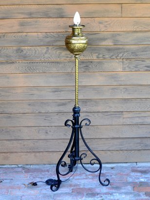 Arts And Crafts Wrought Iron & Brass Floor Standing Oil Lamp
