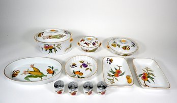 Royal Worcester England Evesham Fine Porcelain Casserole/ Bowl Set