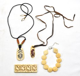Vintage Hand Carved Jewelry Lot