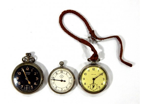 Lot 3 Antique Pocket Watches & Pedometer