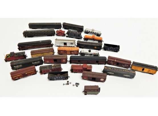 27 Piece Mini Plastic Trains