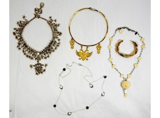 Lot Costume Necklaces & Bracelet Ivory