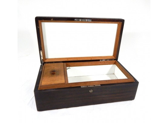 Vintage  Wood Cigar Humidor Box With Lock
