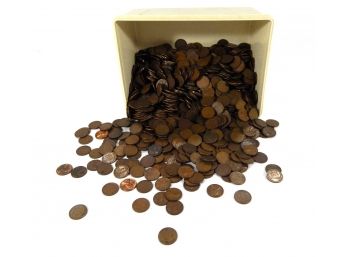 1367 Unsorted Wheat Pennies Box Lot