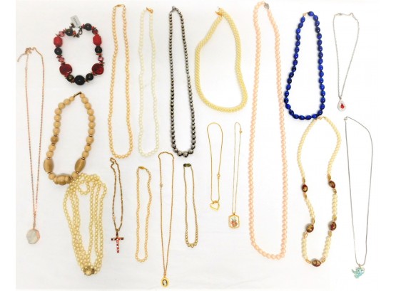 Vintage Costume Jewelry Lot - Necklaces #1