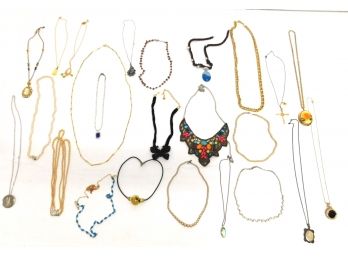 Vintage Costume Jewelry Lot - Necklaces #4