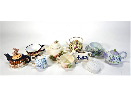 Porcelain Teapot Lot