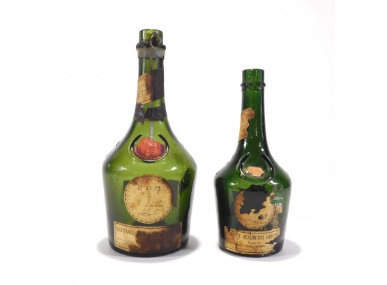 Set 2 Vintage Liquor Bottles