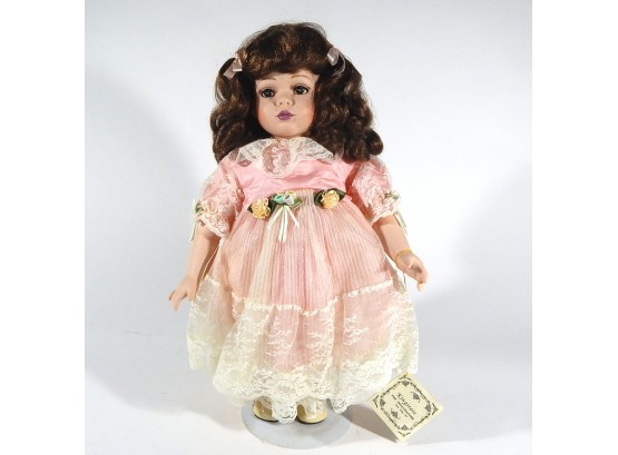 Kingstate  'Robin Woods' Vintage Porcelain Doll 20'