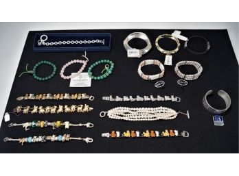 Lot Of 17 Nice Costume Jewelry Bracelets