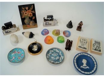 Lot Of Small Miscellaneous Trinkets