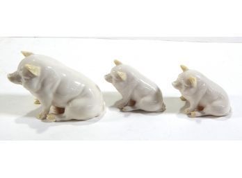 Original Vintage BELLEK 3 Pigs Figurine Set - Irish White Porcelain