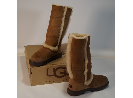 Ugg Brown Suede Boots