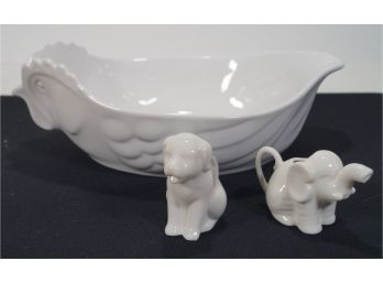 Revol Chicken Serving Bowl With 2 Small Creamers Made By Two's Company