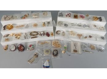 Lot Of Vintage Women's Pins Brooches