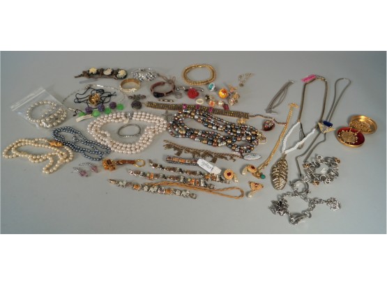 Lot Of Vintage Jewelry