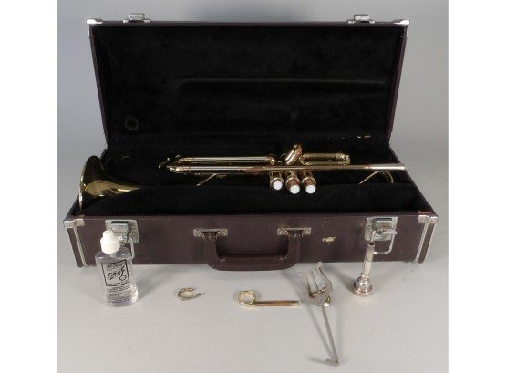 Yamaha Trumpet YTR 2320 With Case