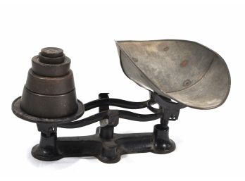 Vintage Cast Iron Balance Scale With Weights