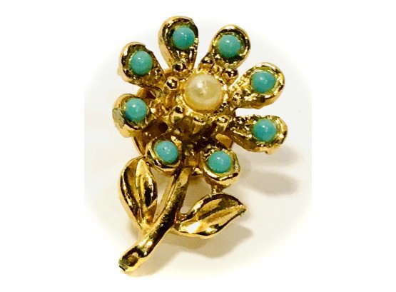 Super Sweet And Springy Vintage Small Daisy Pin With Faux Turquoise