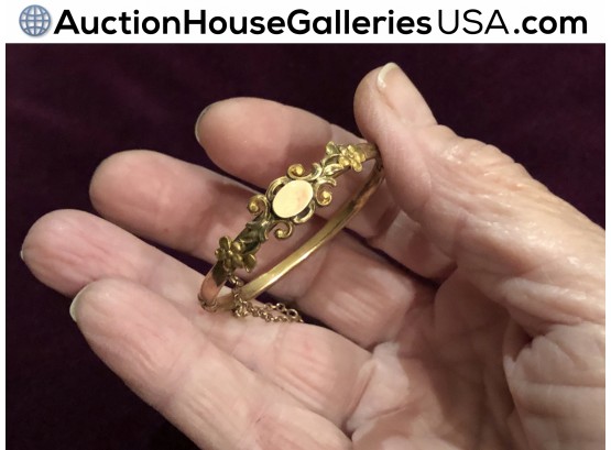 🦋 Utterly Tiny Charming Victorian Infant’s Rosy Gold Hinged Bangle